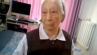 Old Chinese Granny Gets Depopulate